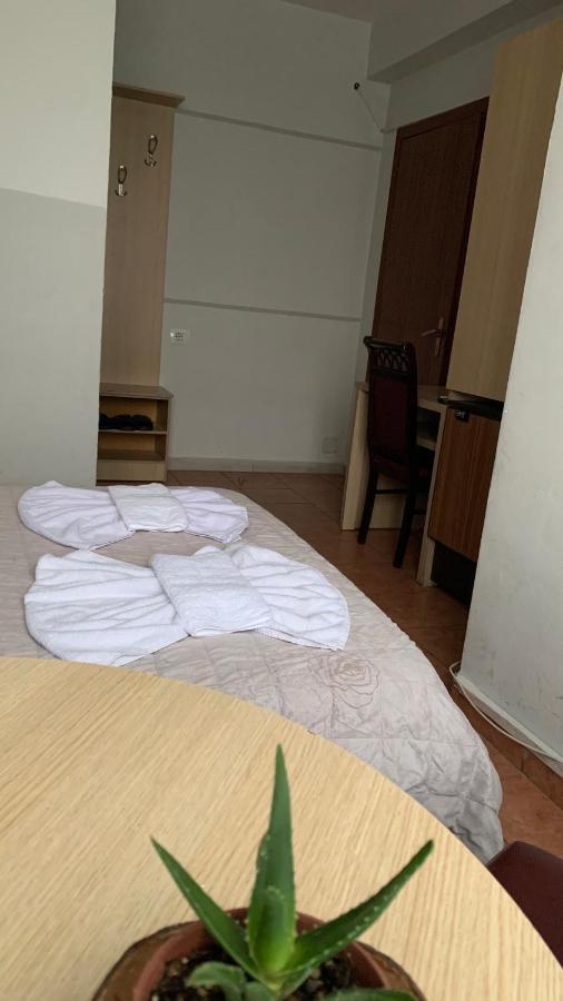 Guest House De Rada Τίρανα Εξωτερικό φωτογραφία