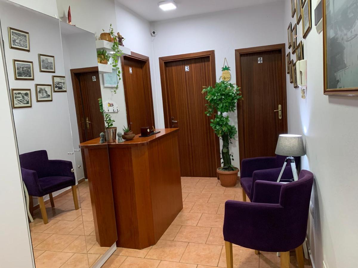 Guest House De Rada Τίρανα Εξωτερικό φωτογραφία