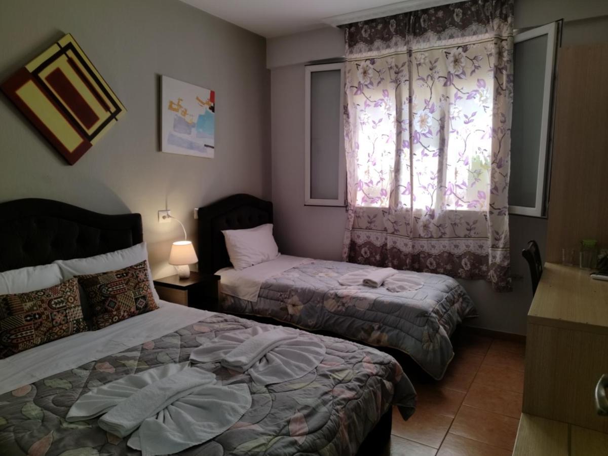 Guest House De Rada Τίρανα Εξωτερικό φωτογραφία
